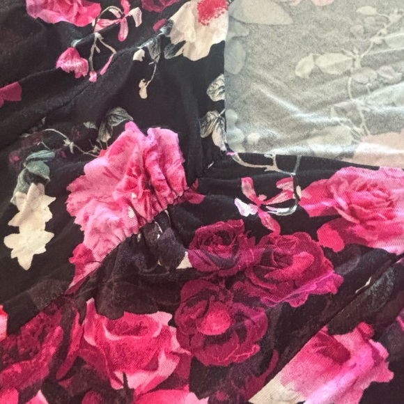 TORRID Spring Floral Black + Pink Dress V Neck and Quarter Sleeves M/L 10 00 NWT - Picture 7 of 14